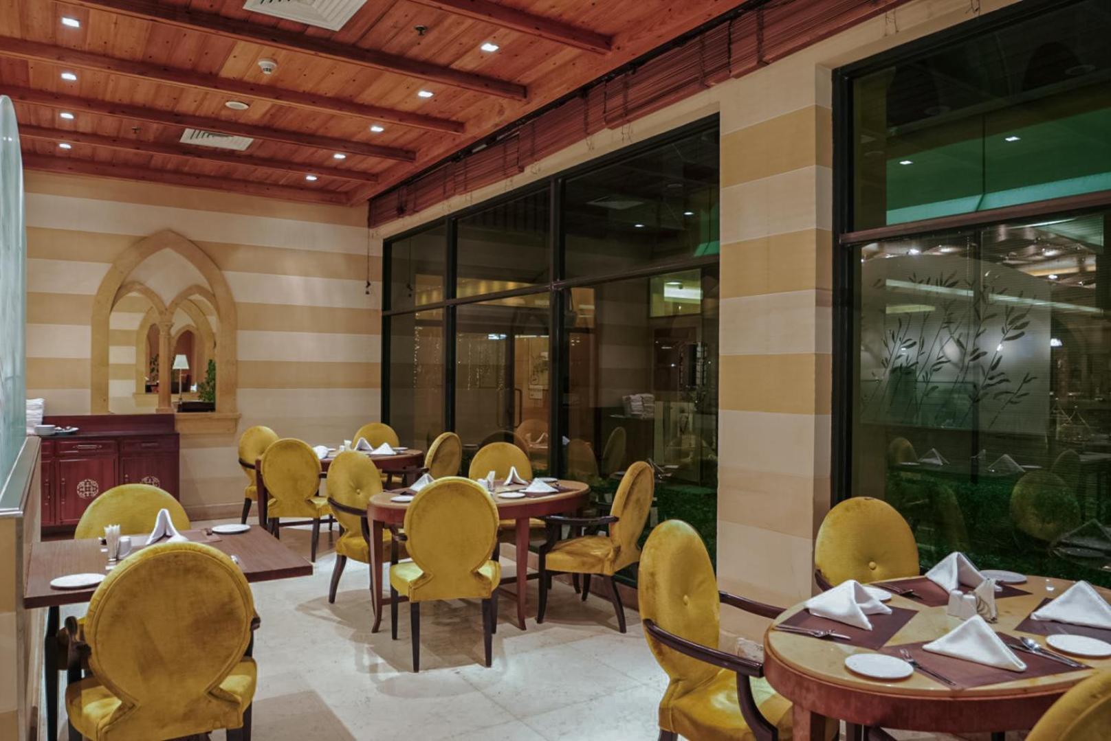 Sheraton Dammam Hotel & Convention Centre Buitenkant foto